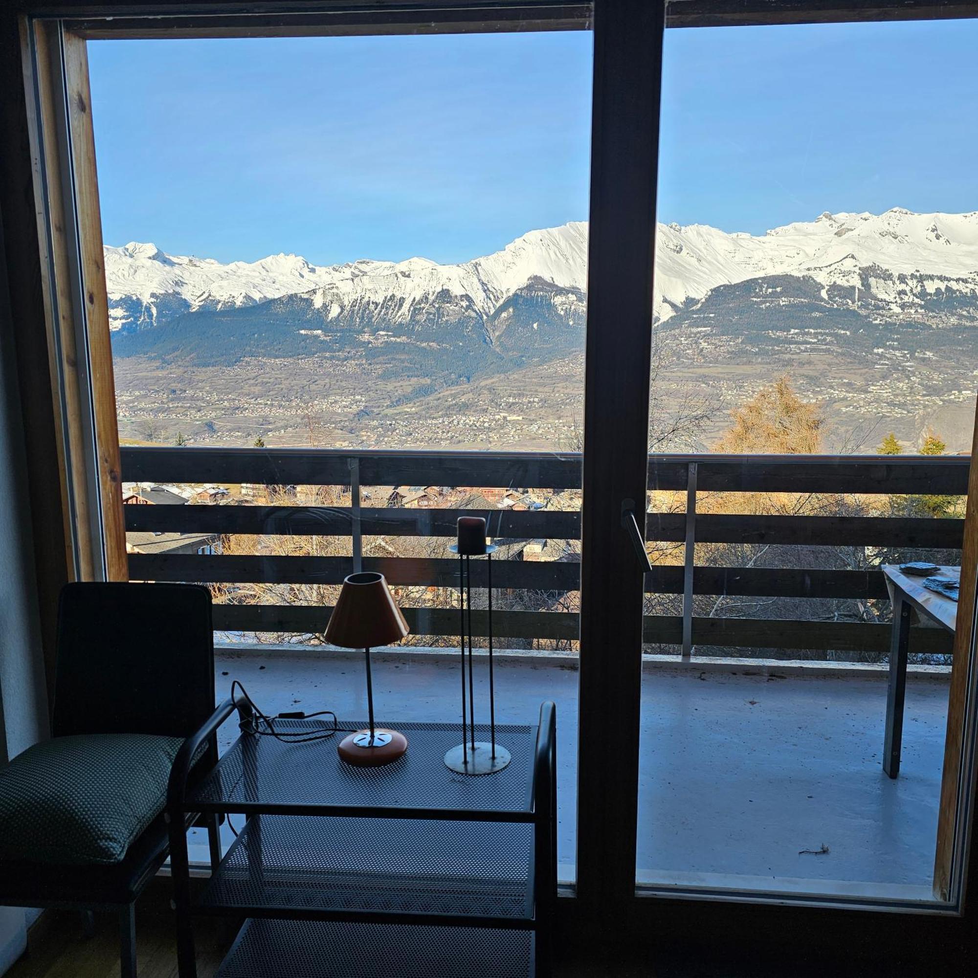 Appartement Meuble A Louer A Nax Exterior photo